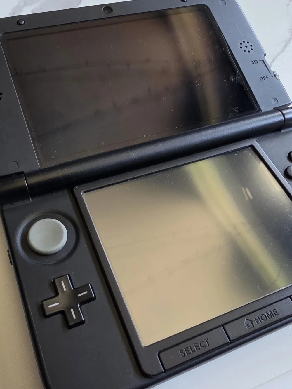 Nintendo 3DS XL Handheld Console - Grat With 128gb SD Card